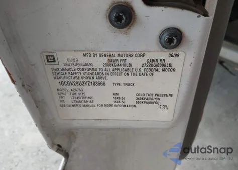 2000 Chevrolet Silverado 2500 Ls z USA, uszkodzony, nr VIN 1GCGK29U2YZ103566